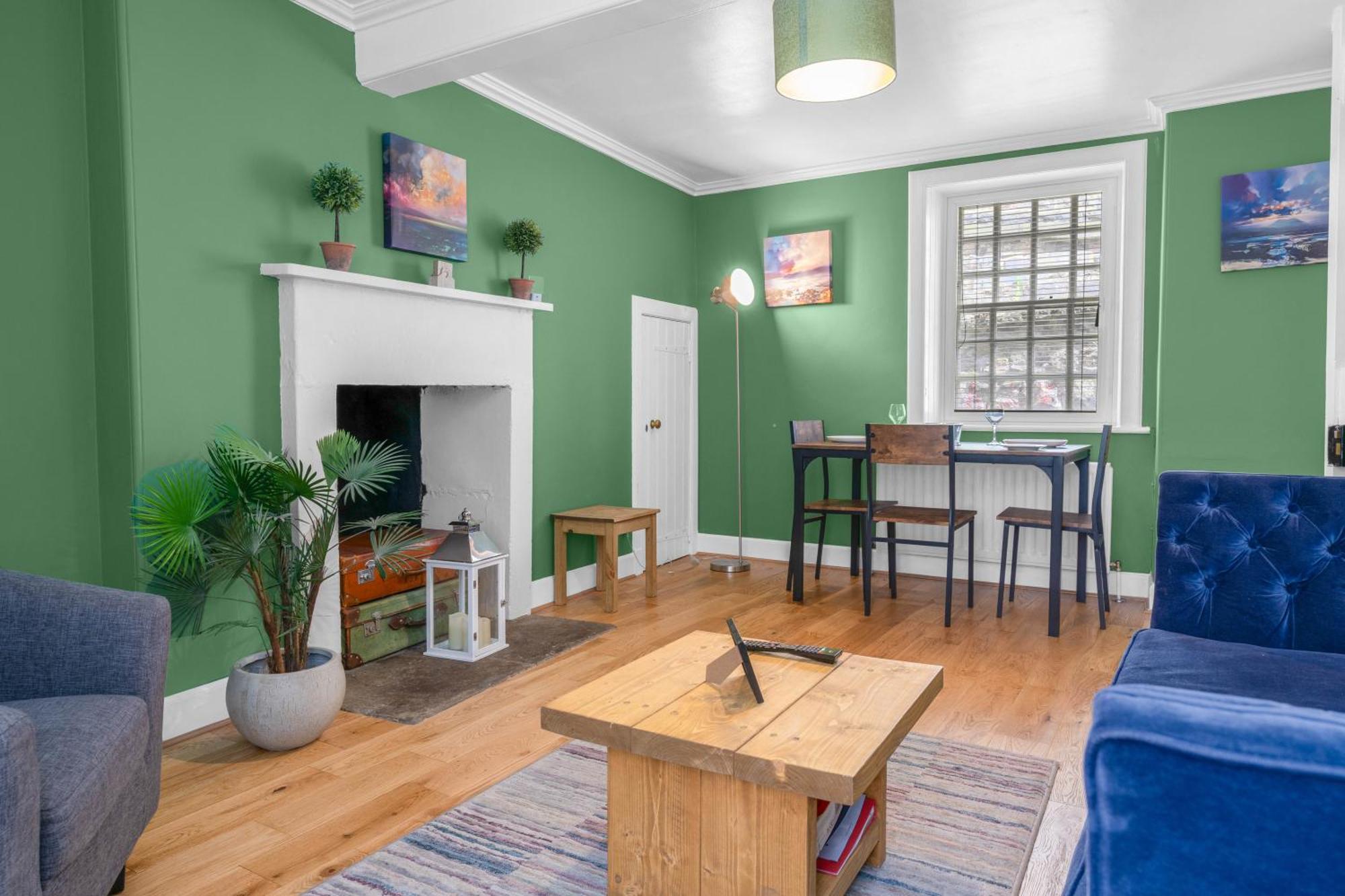Charming Apartment In The Old Town Edinburgh Bagian luar foto
